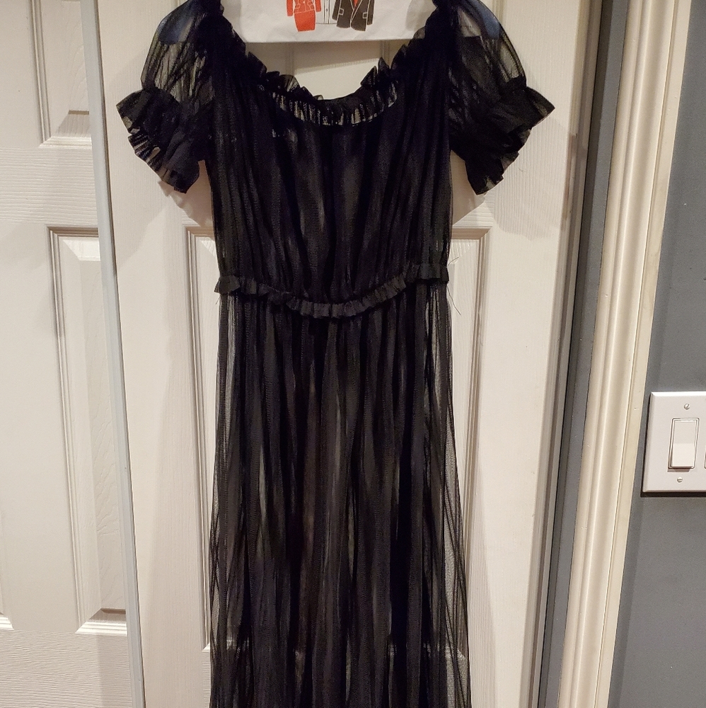 Black mesh cover up